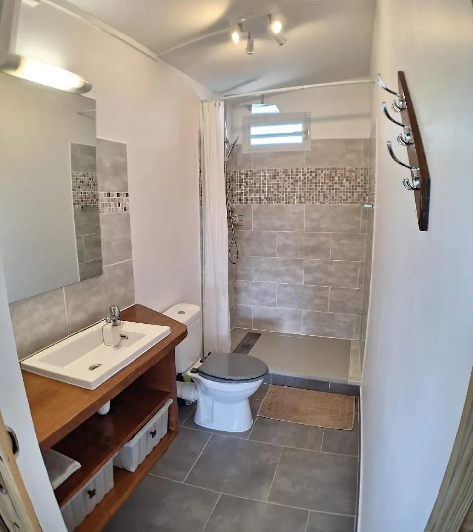 L'Auxilliadora Studio - Bord De Mer Et Piscine Sainte-Anne  Holiday home